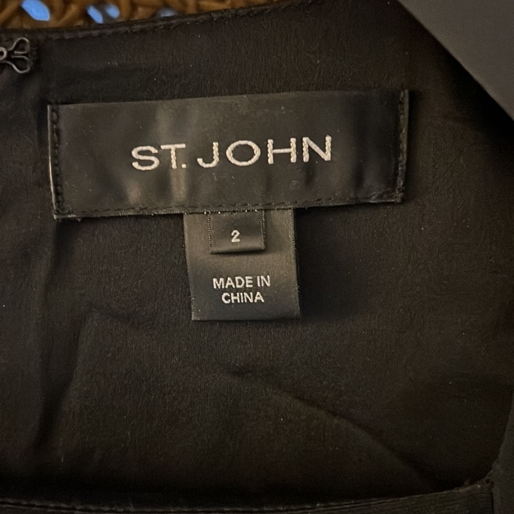 St. John Dress - Picture 3 of 3